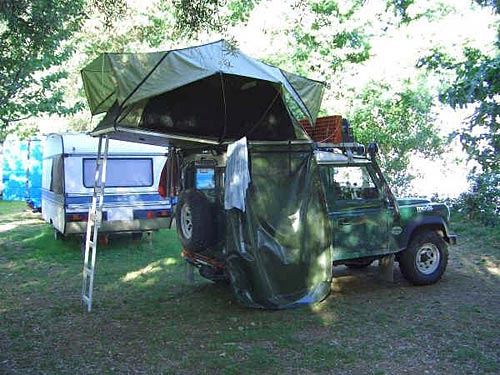 A tent on a jeep. Now THAT’s nifty! 