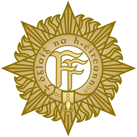 The official symbol of the Irish Defence Forces, showing a Gaelic typeface with dot diacritics