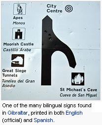 One of the many bilingual signs found in Gibraltar, printed in both English (official) and Spanish.