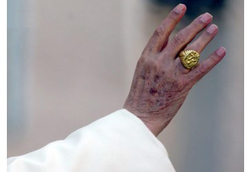Может ли Папа быть еретиком?
