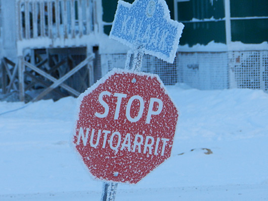 Nutqarrit stop sign